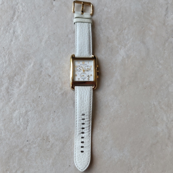 Michael Kors #2229 - Picture 2 of 4